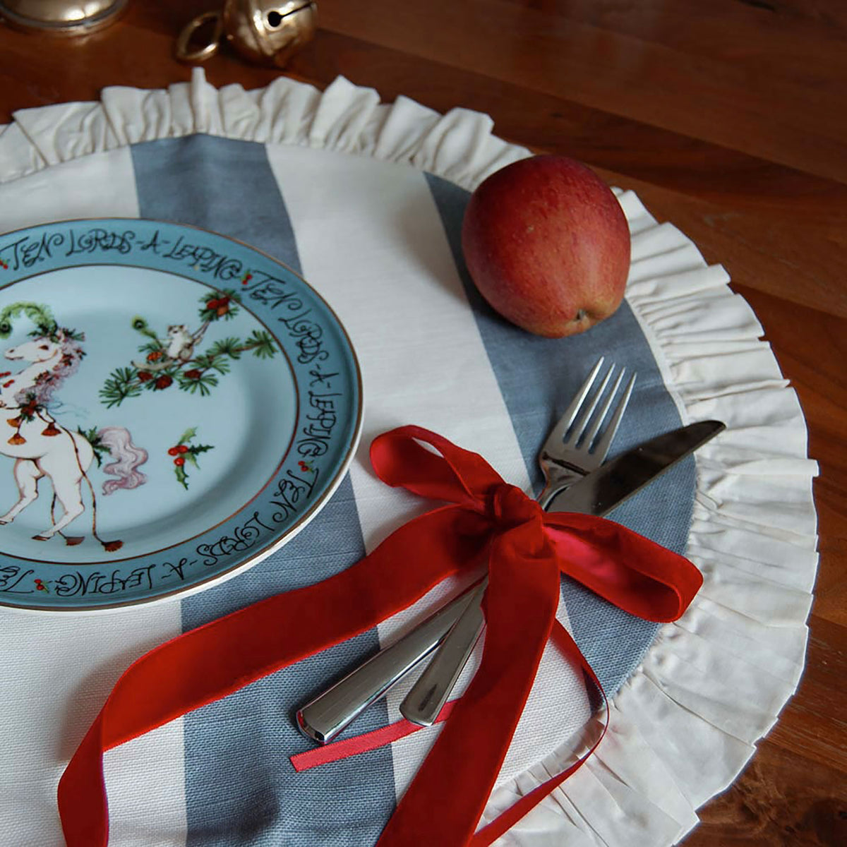 Riviera Round Ruffled Placemat – Blue