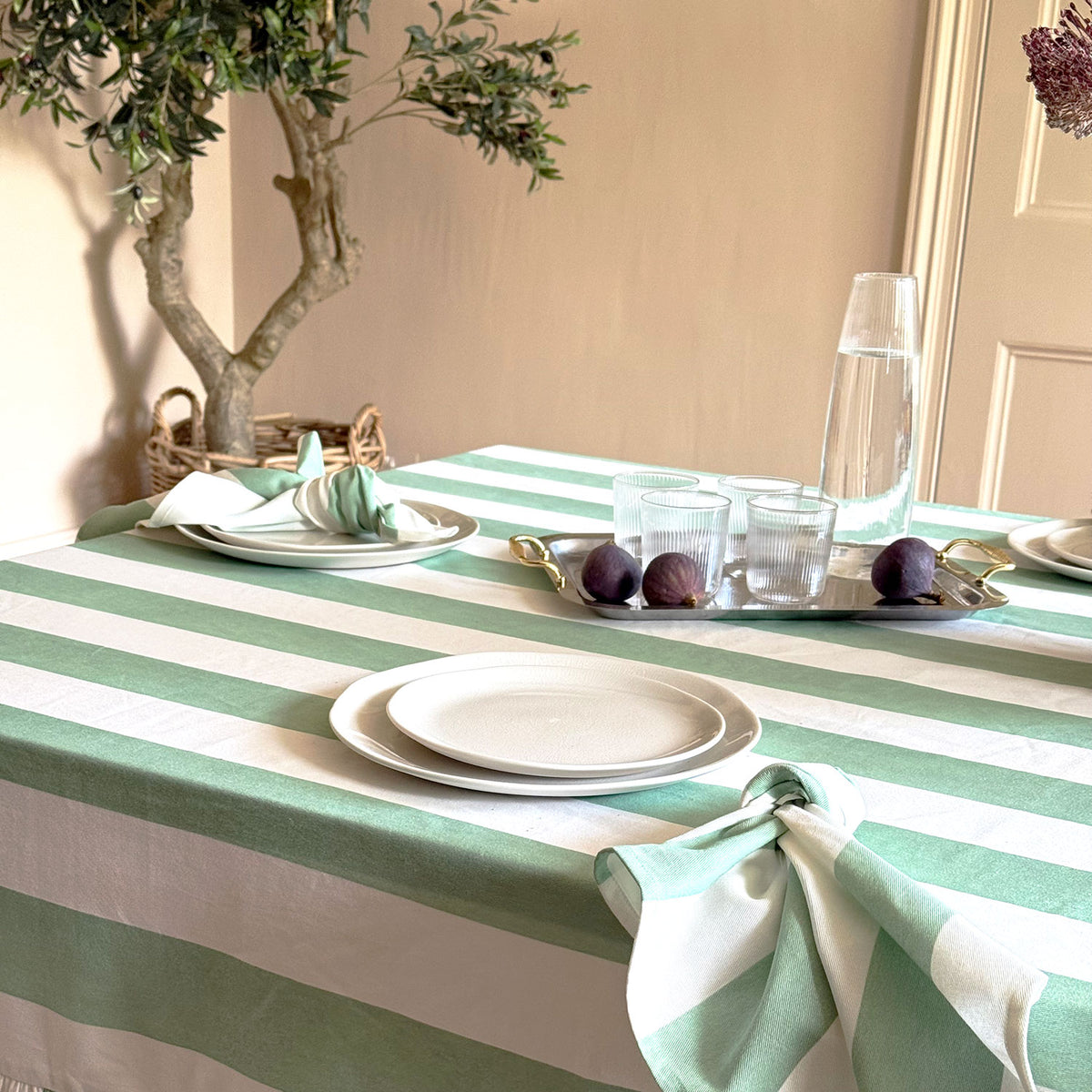 Riviera Ruffled Striped Tablecloth – Winter Mint