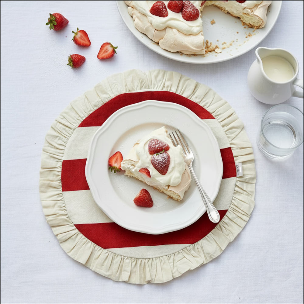 Round Ruffled Placemat - Red