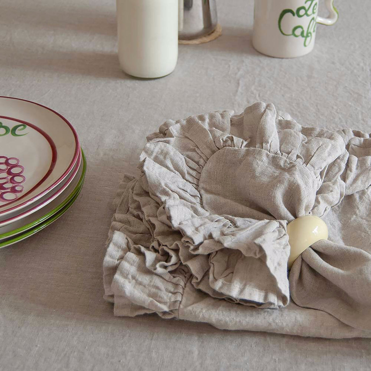 Mistral Drape Ruffled Linen Napkins: Brume (Natural) - Set of 4