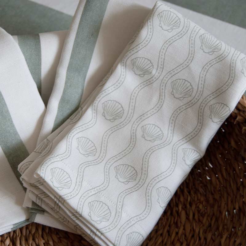 Sage Scallop Linen Napkin: 4 Set