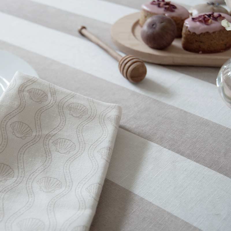 Mocha Scallop Linen Napkin: 4 Set